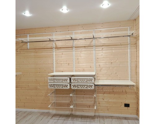 Гардеробная сетчатая с вешалом в детскую